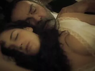ეხმარება მას კუმი